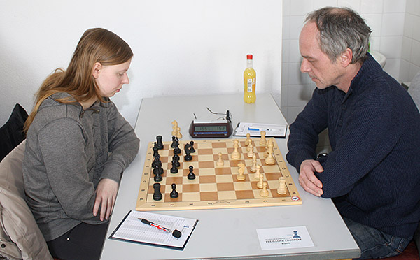 Martin Spreen gegen Alia Schrader.