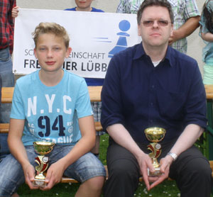 Schnellschach-Vereinsmeisterschaften: Titel gehen an Michael Reinköster und Luke Bergmeier.