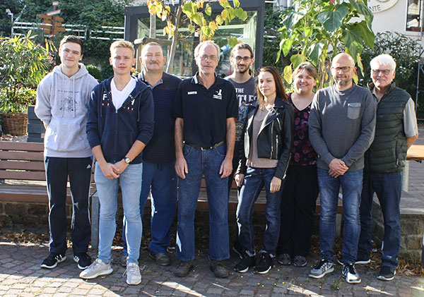 Team Lübbecke 2 Saison 2018/2019 v .l. n.r: Jaro Salomon, Luke Bergmeier, Johann Dück, Martin Spreen, Badir Badrs, Anna Babkevica, Franziska Niesch, Cammin Schultz, Kurt-Uw Wegner. Es fehlen Michelle Hallmann, Jakob Mantler und Alexander Rott.